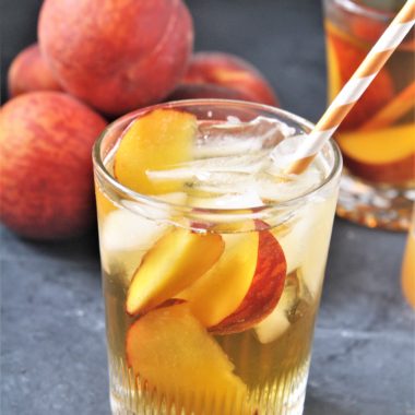 Refreshing Southern Peach Sweet Tea - Butter Be Ready