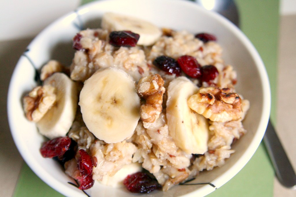 Multigrain Cinnamon Brown Sugar Oatmeal - The Tasty Bite