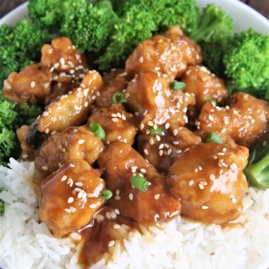 Crispy chicken coated with a sweet and sticky sauce, this Panda Express Copycat Crispy Honey Sesame Chicken recipe is an all-time favorite. Even better than takeout!