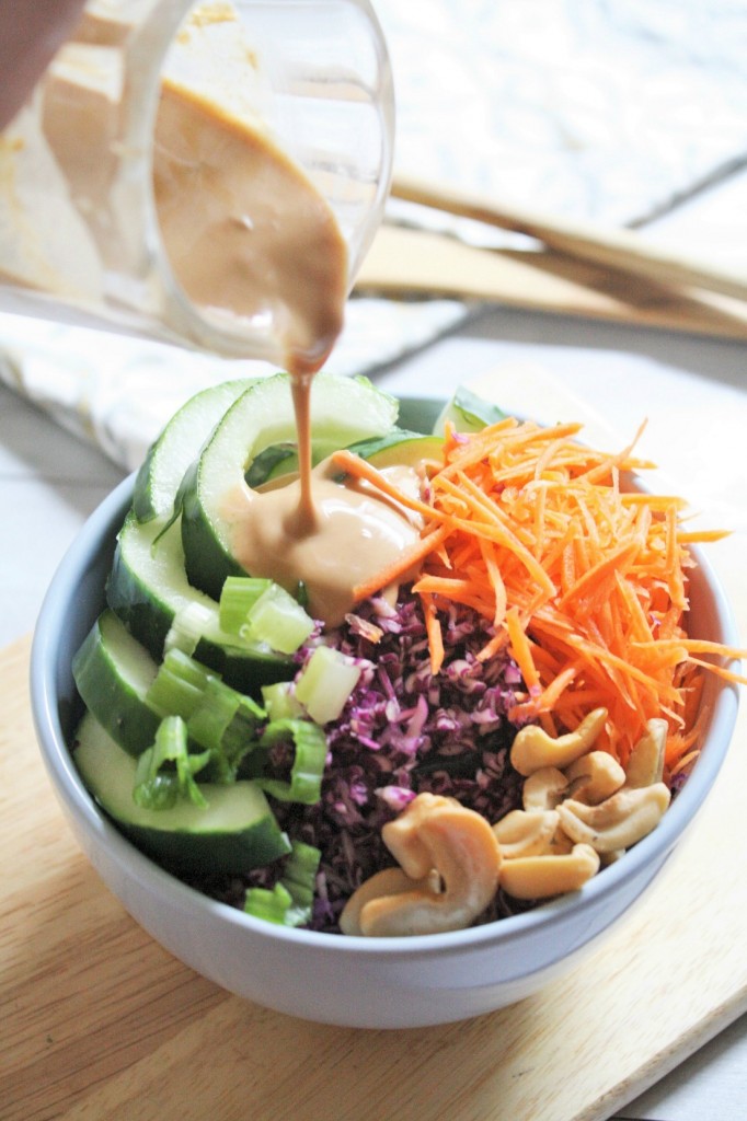 thai-crunch-salad-peanut-dressing-3