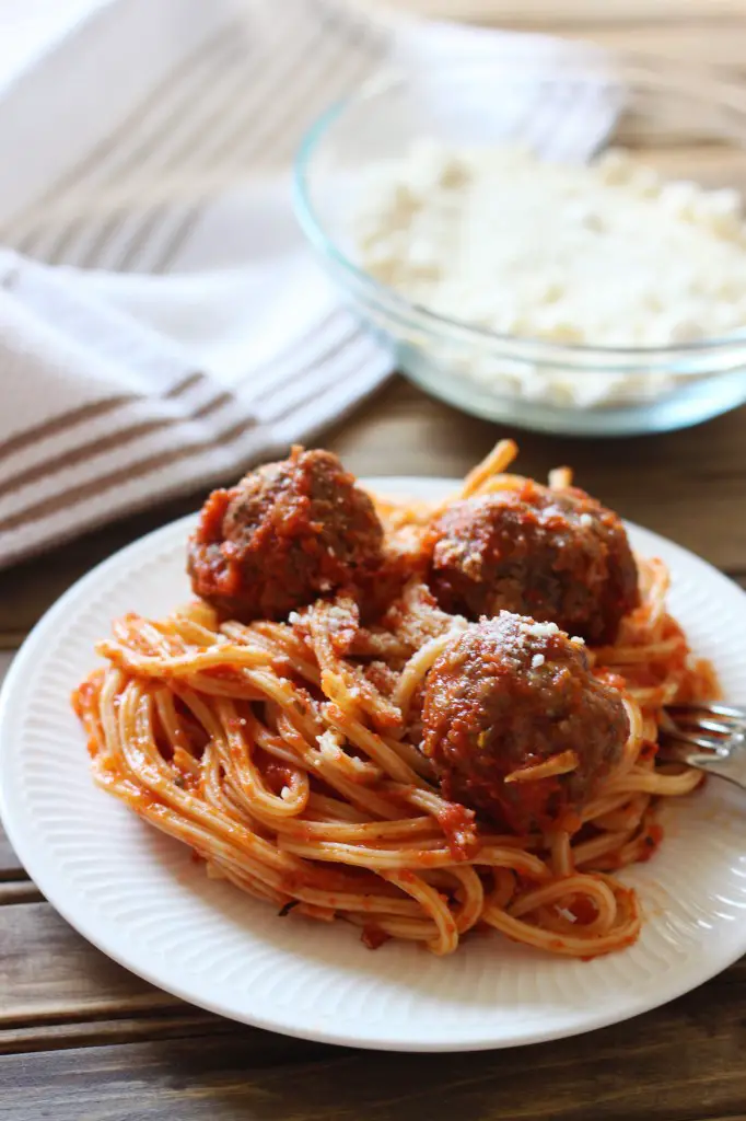 classic-spaghetti-and-meatballs-2