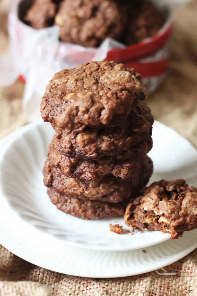 chocolate-chunk-hazelnut-oatmeal-cookies-3