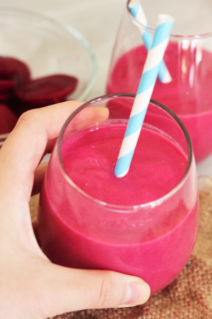 strawberry-beet-smoothie-3