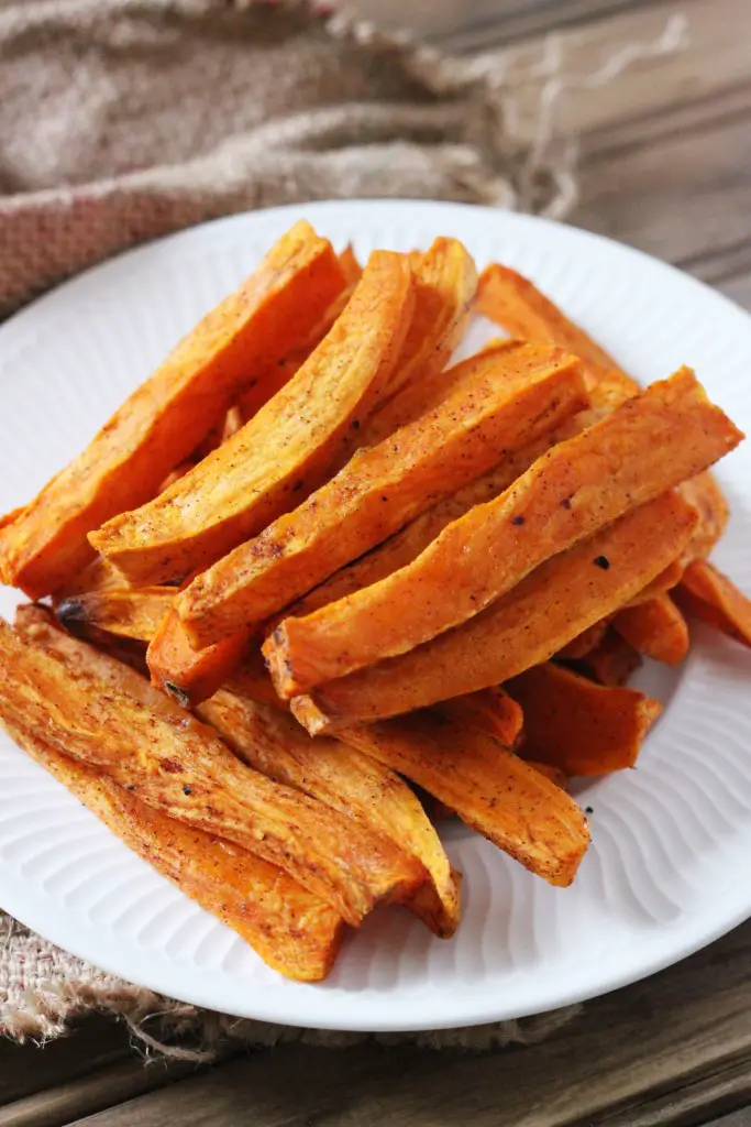 baked-crispy-sweet-potato-fries-3