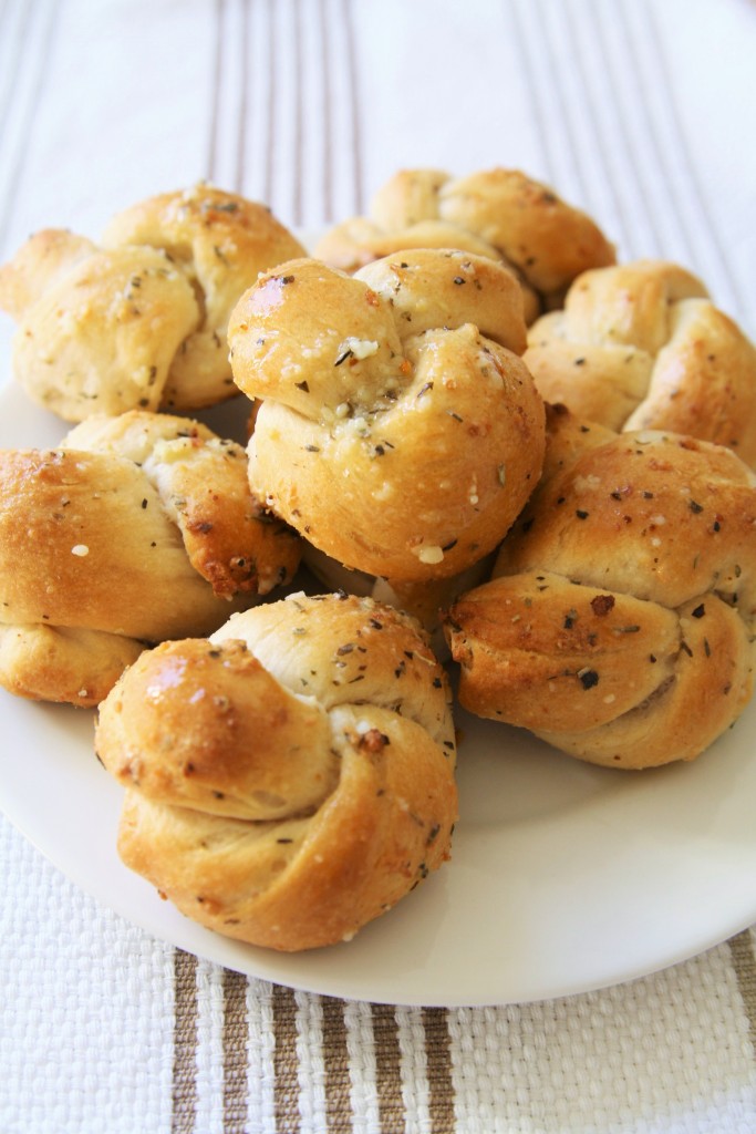 quick-garlic-parmesan-knots-2