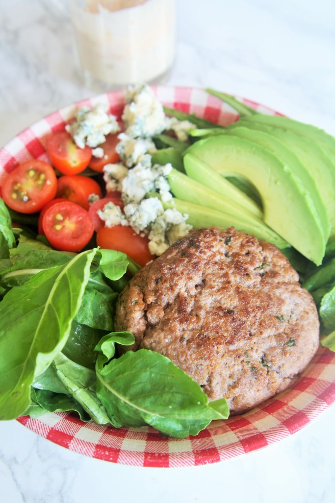 burger-salad-sundried-tomato-buttermilk-dressing-4