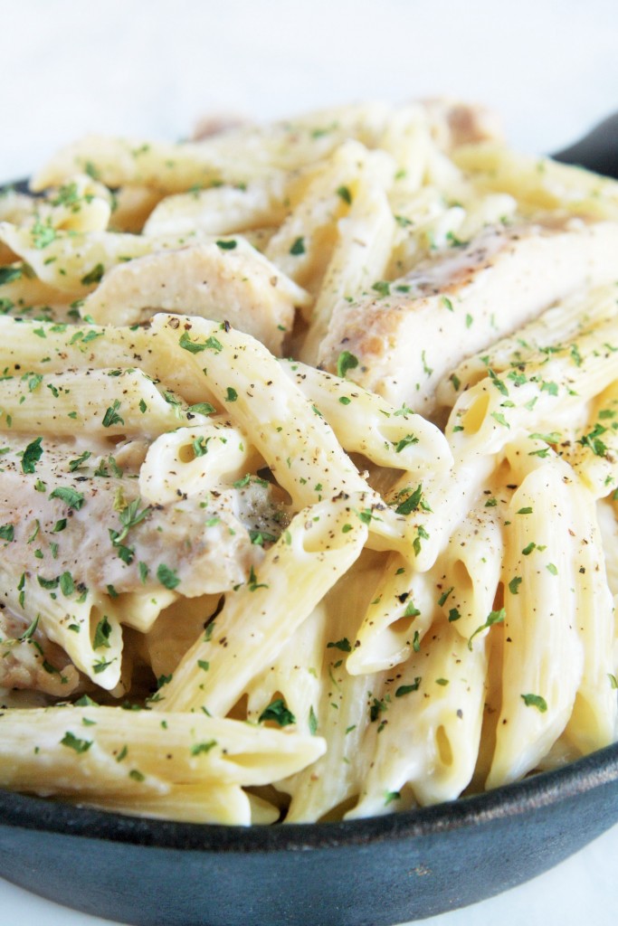 one-pot-garlic-alfredo-chicken-penne-5