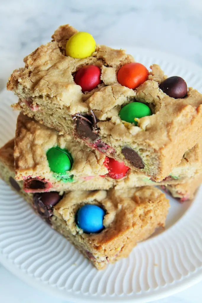 peanut-butter-m&m-cookie-bars-1