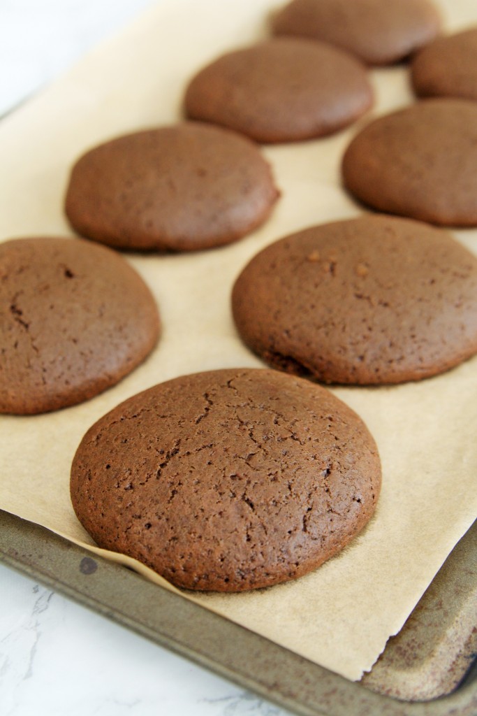 chocolate-whoopie-pies-3