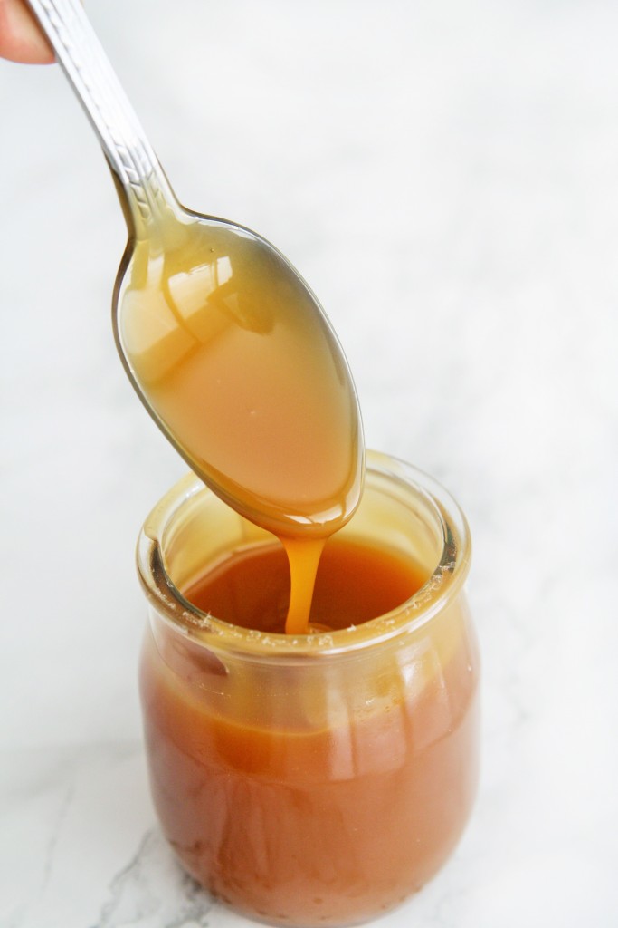 easy-caramel-sauce-4