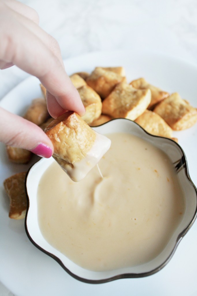 soft-pretzel-bites-cheese-dip-3