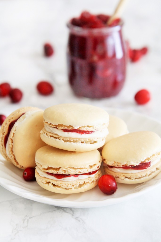 cranberry-vanilla-bean-macarons-5