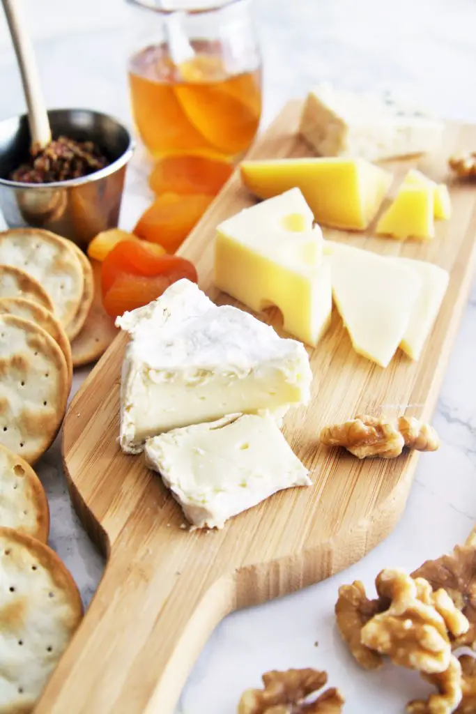 how-to-build-perfect-cheese-plate-2