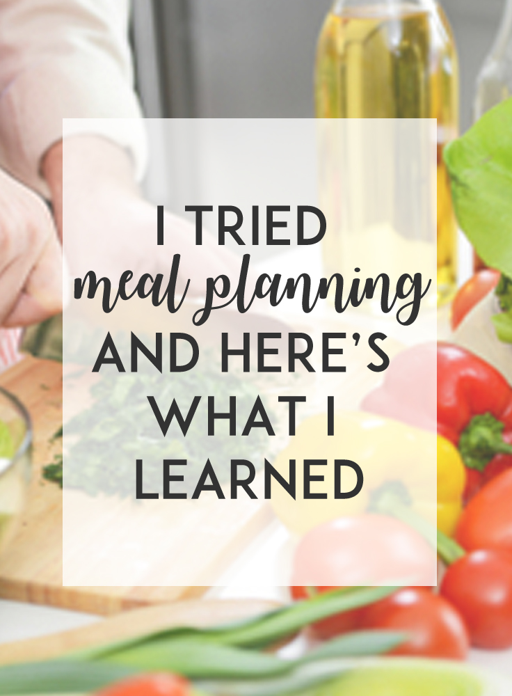 Do you meal plan? Meal planning provides so many benefits, including helping you save time and money, while making it easier for your to eat healthier, and more!