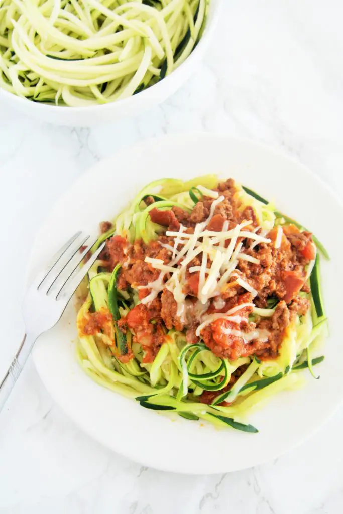 zucchini-noodles-easy-bolognese-sauce-2