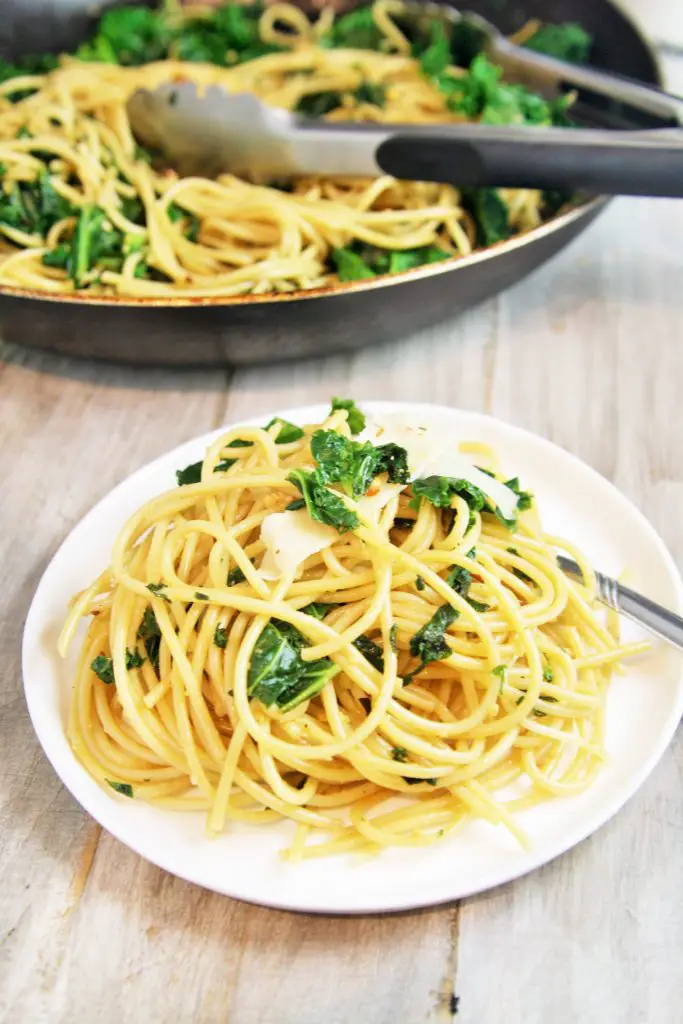 Garlic Parmesan Kale Pasta - The Tasty Bite