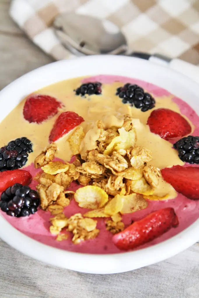 peanut-butter-jelly-smoothie-bowl-5