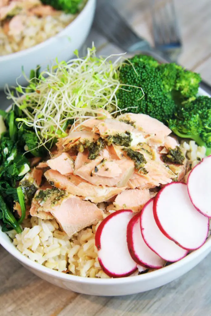 salmon-vegetables-grain-bowl-3