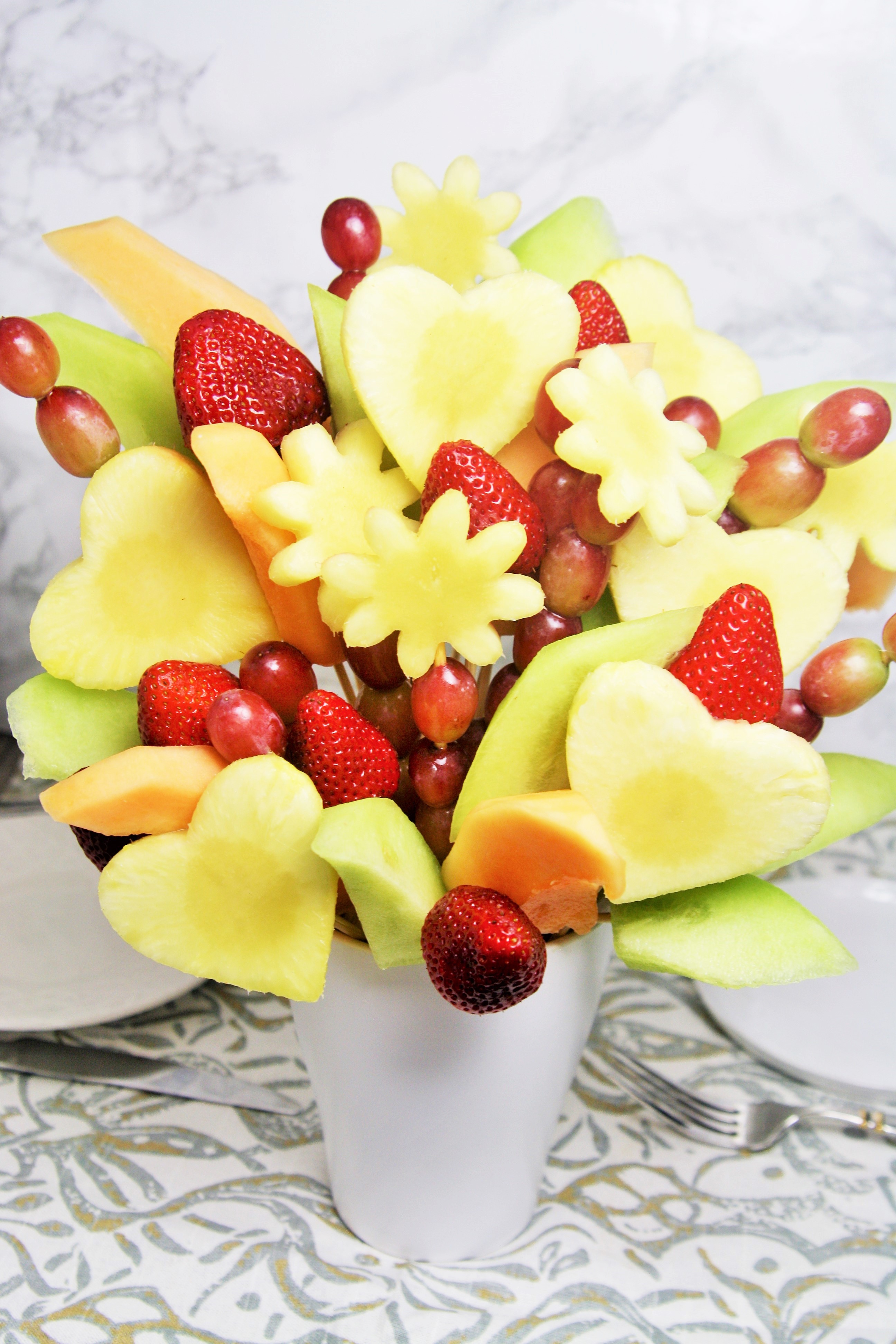 how to make an edible fruit arrangements