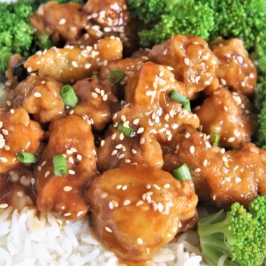 Crispy chicken coated with a sweet and sticky sauce, this Panda Express Copycat Crispy Honey Sesame Chicken recipe is an all-time favorite. Even better than takeout!