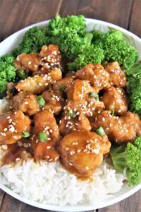 Crispy chicken coated with a sweet and sticky sauce, this Panda Express Copycat Crispy Honey Sesame Chicken recipe is an all-time favorite. Even better than takeout!