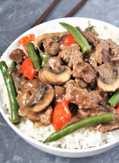 Made in one skillet with big, bold flavors, this Panda Express Copycat Black Pepper Angus Steak recipe is easy and delicious. The perfect weeknight dinner that is ready to be enjoyed in 15 minutes