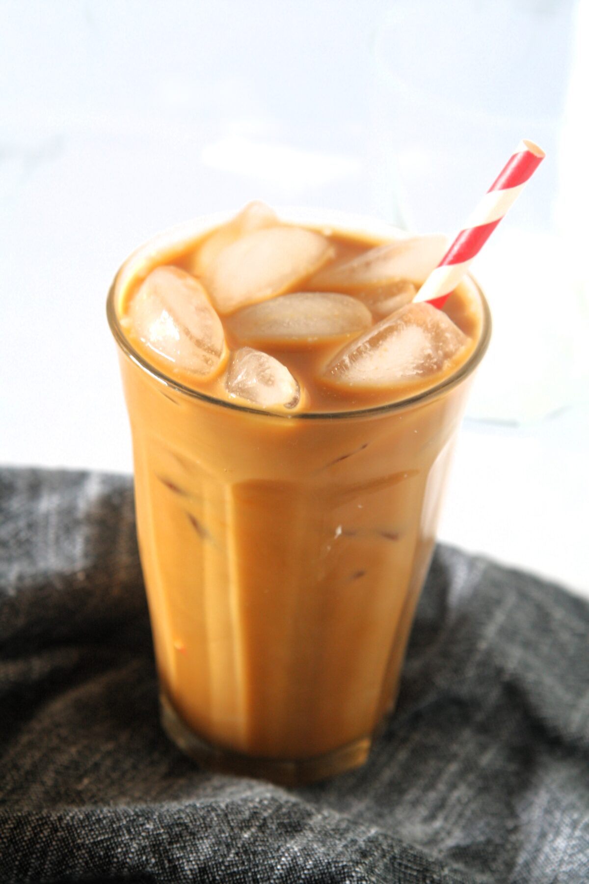Iced coffee has become a popular beverage in the modern coffee culture among coffee lovers. But is it bad for your health if you drink iced coffee everyday?