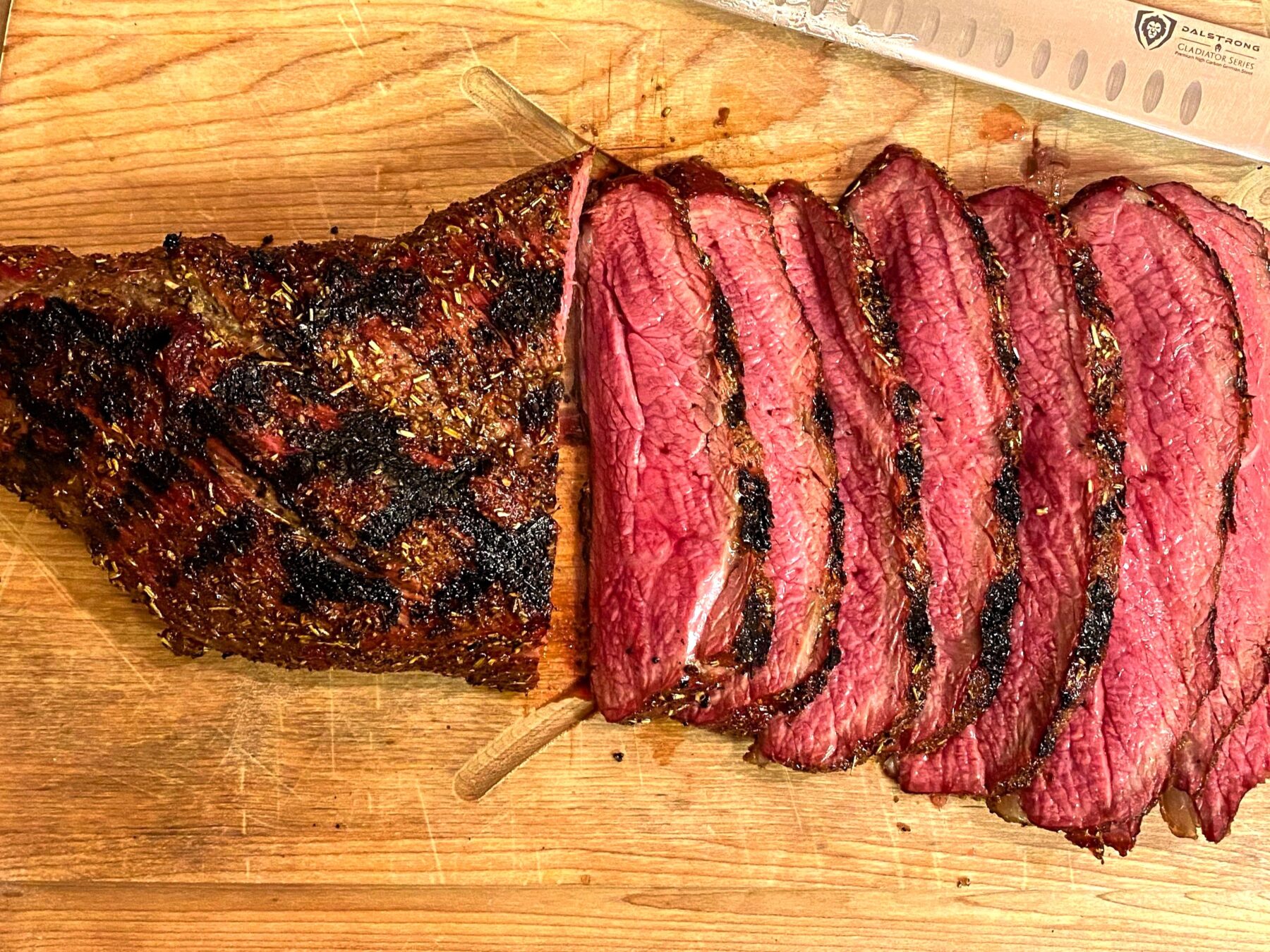 Learn how to smoke the perfect tri-tip roast in a Masterbuilt smoker! Follow our easy step-by-step recipe for juicy, tender smoked tri-tip with a flavorful crust using the reverse sear method.