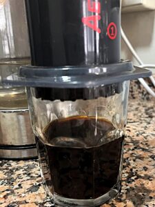 Learn how to brew the perfect cup of coffee with the inverted Aeropress method. This brew guide covers everything from grind size to water temperature, offering simple steps for beginners and coffee enthusiasts alike.