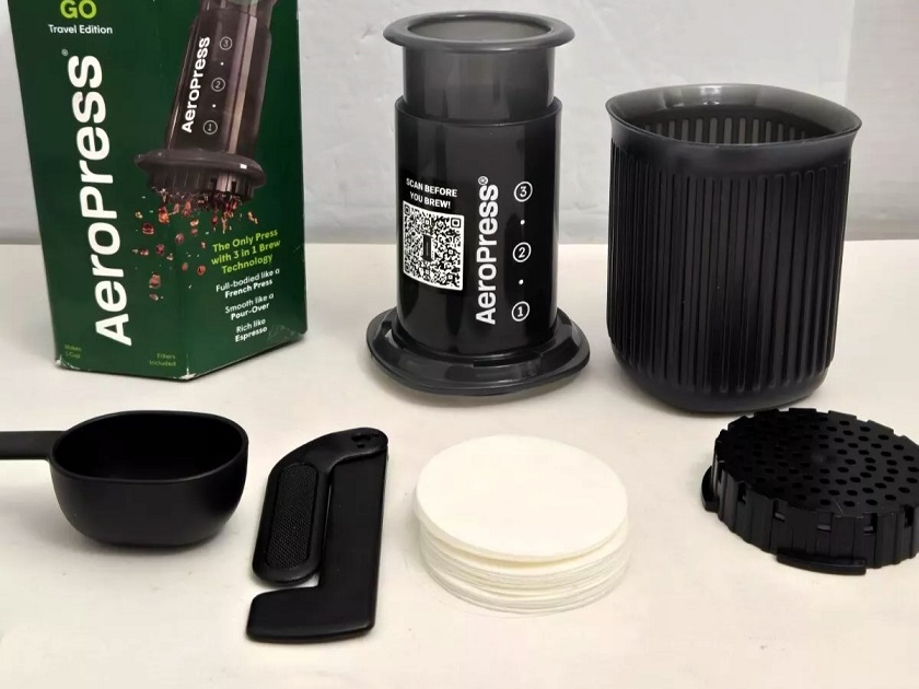 Learn how to brew the perfect cup of coffee with the inverted Aeropress method. This brew guide covers everything from grind size to water temperature, offering simple steps for beginners and coffee enthusiasts alike.