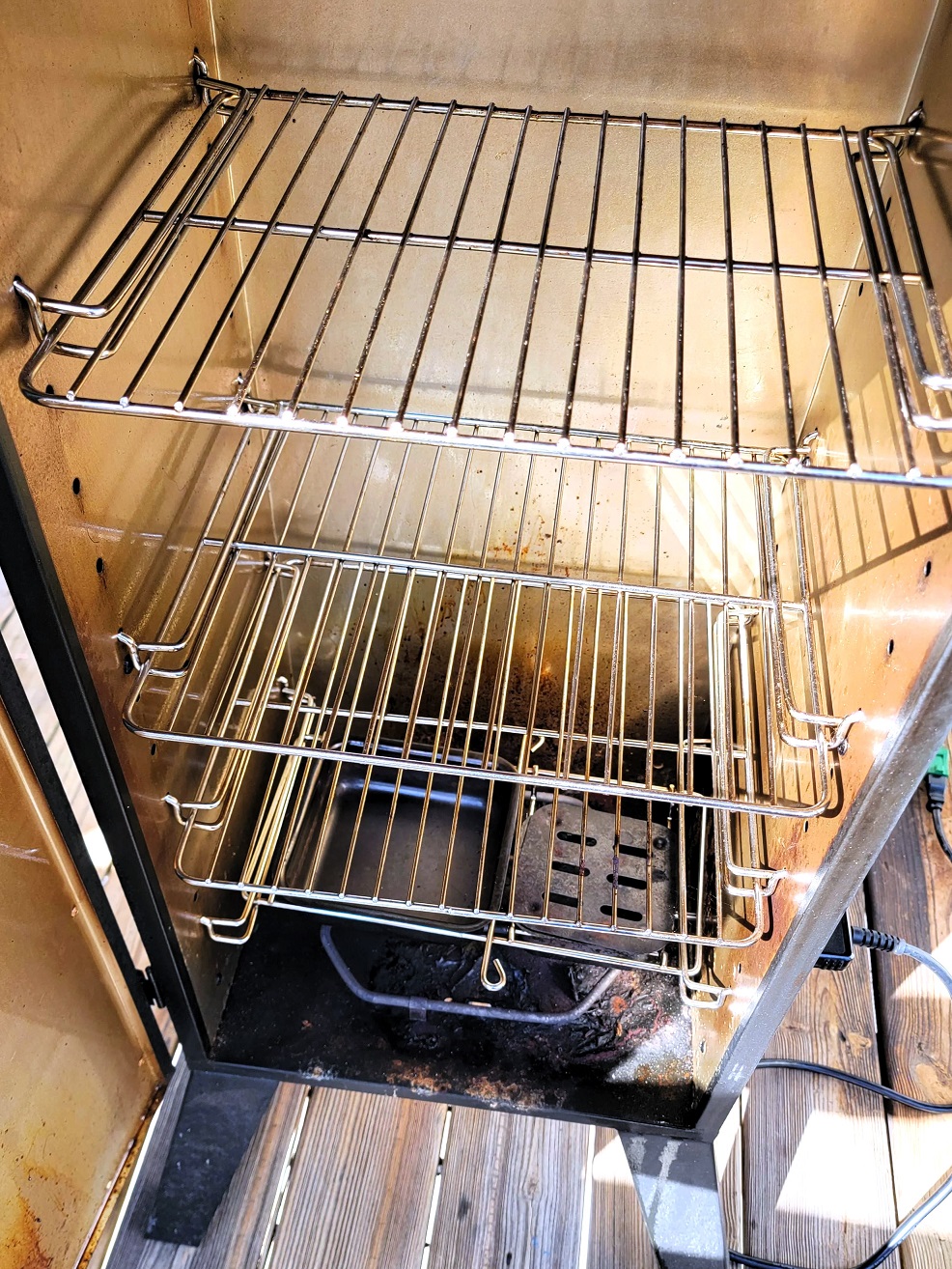 Learn how to smoke a fresh ham in a Masterbuilt Electric Smoker with this detailed guide. Discover the best methods, wood chips, smoking tips, and glaze recipes for a perfectly smoked ham every time!