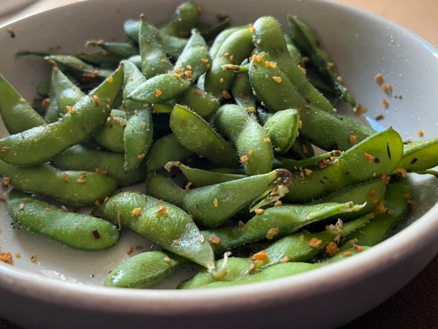 Learn how to cook Costco edamame with 4 easy methods: boiling, steaming, sautéing, and microwaving. Perfect for a healthy, protein-packed snack! Find tips on seasoning and cooking time.