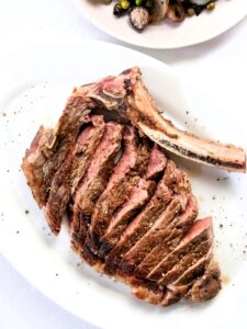 Learn how to cook the perfect steak on a George Foreman grill with this step-by-step guide. From choosing the right cut of steak to grilling tips and cooking times, get the best results for a delicious, juicy steak every time!