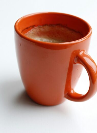 Learn how to make a quick and easy cup of coffee in the microwave using ground coffee. Follow simple steps for brewing, filtering, and enjoying a delicious, hot cup of coffee in minutes—perfect for busy mornings!