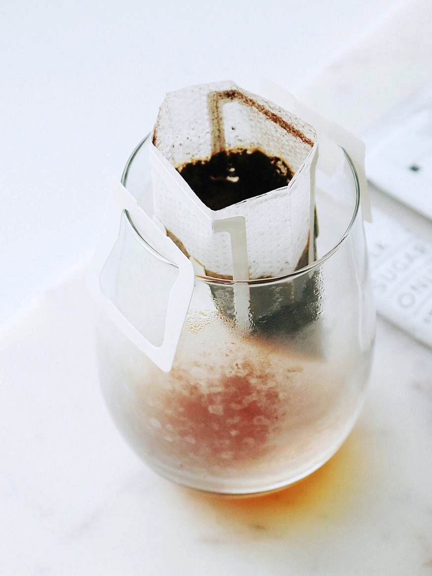 Learn how to make a quick and easy cup of coffee in the microwave using ground coffee. Follow simple steps for brewing, filtering, and enjoying a delicious, hot cup of coffee in minutes—perfect for busy mornings!