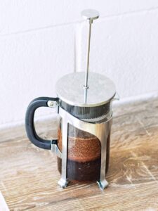 Learn how to make a quick and easy cup of coffee in the microwave using ground coffee. Follow simple steps for brewing, filtering, and enjoying a delicious, hot cup of coffee in minutes—perfect for busy mornings!