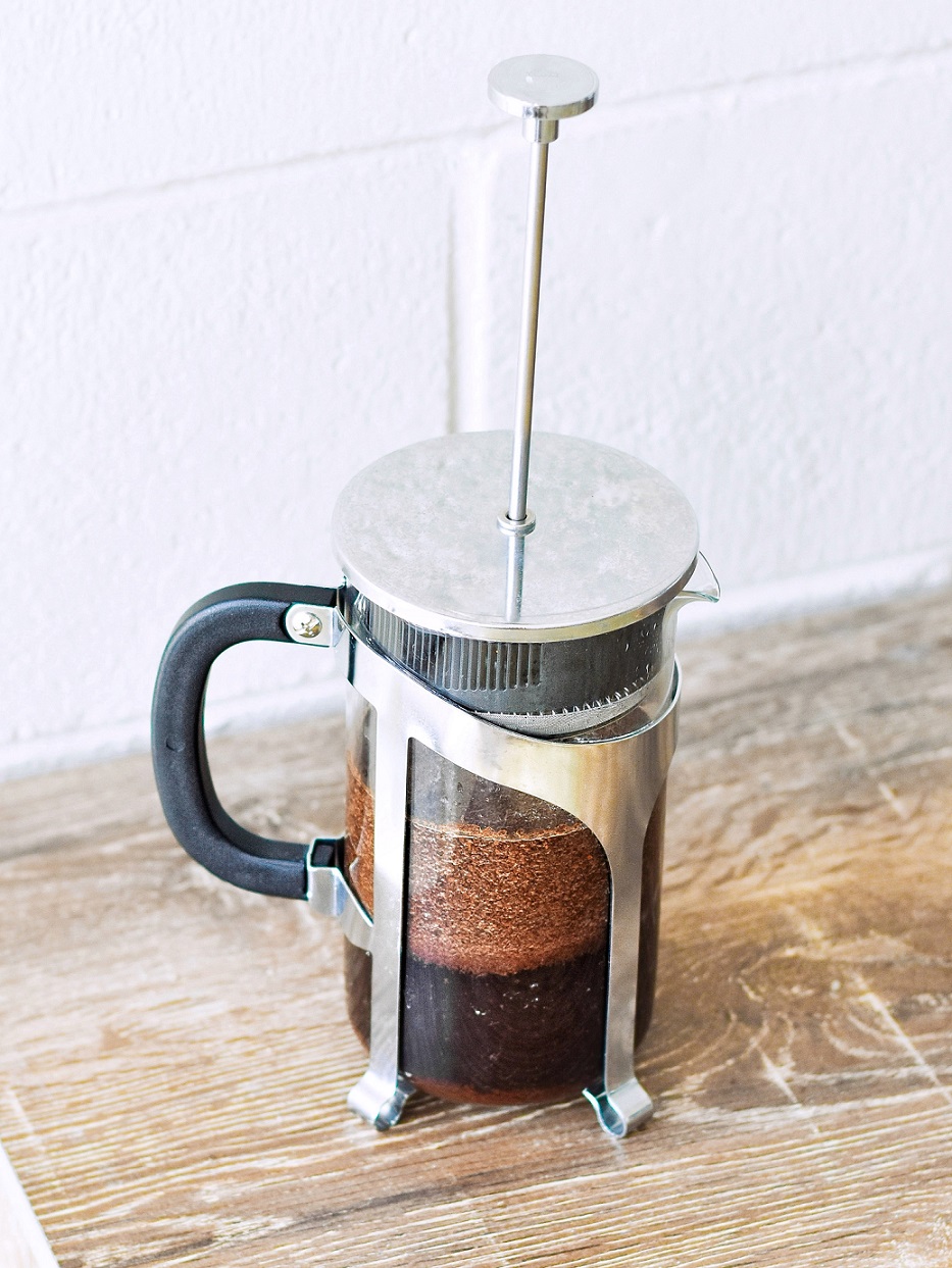Learn how to make a quick and easy cup of coffee in the microwave using ground coffee. Follow simple steps for brewing, filtering, and enjoying a delicious, hot cup of coffee in minutes—perfect for busy mornings!