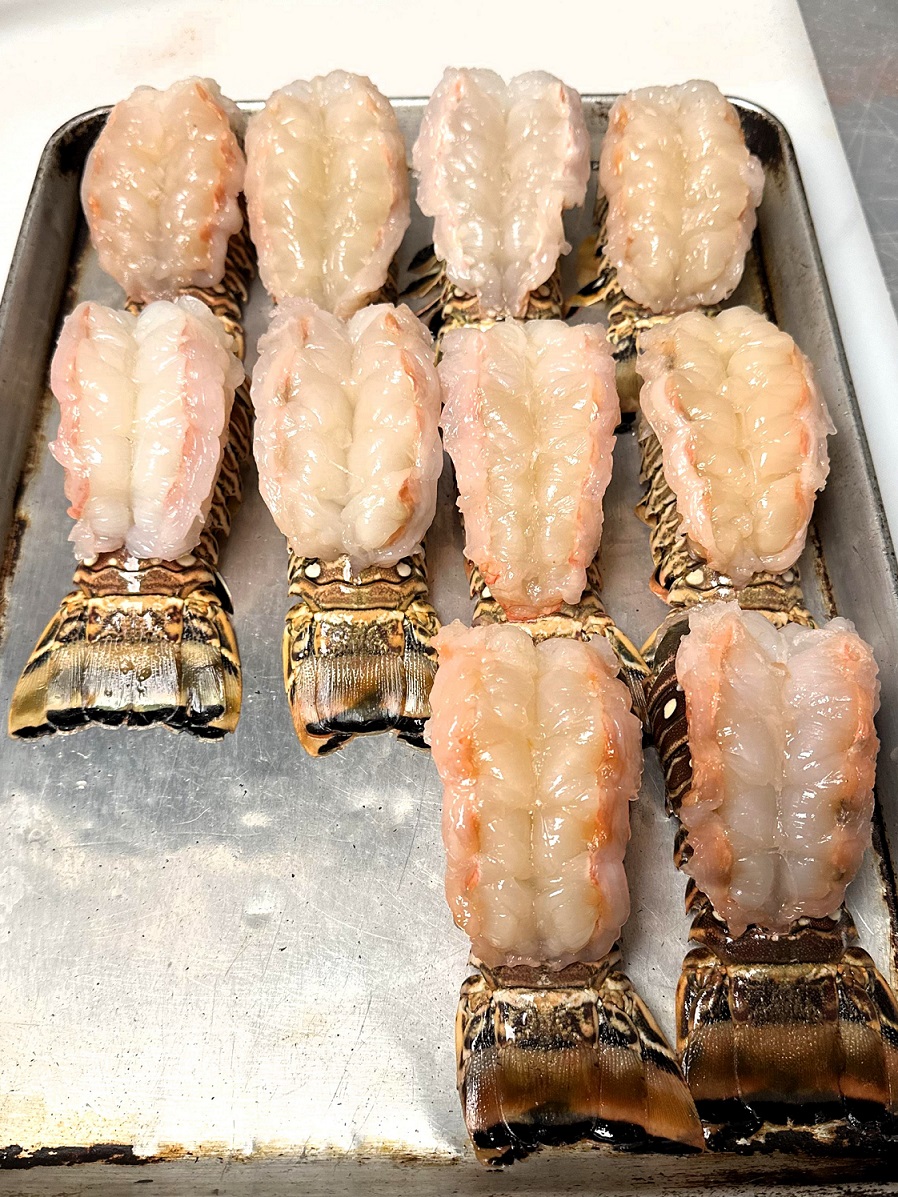 Learn how to cook Costco lobster tails, frozen or fresh, whole lobsters, and more with this beginner-friendly guide. Includes thawing tips, cooking times, and serving ideas!