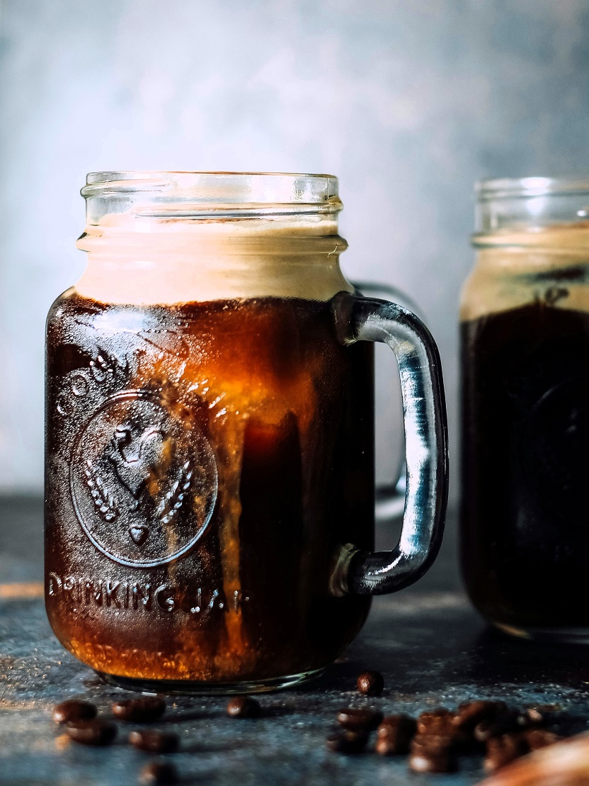 Learn how to make nitro cold brew coffee with sweet cream at home using simple ingredients. This Starbucks copycat recipe uses cold brew concentrate, nitrogen cartridges, and homemade vanilla sweet cream for a smooth, creamy coffee drink.