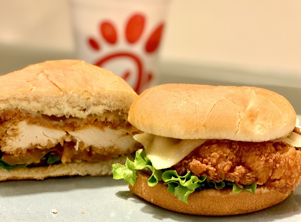 ]Learn the best way to reheat a Chick-fil-A chicken sandwich while keeping it juicy, crispy, and full of flavor.