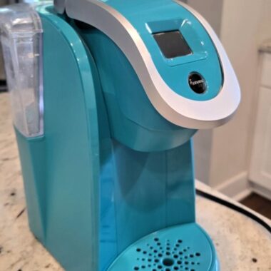 An in-depth, easy-to-read comparison of the Keurig K200 and K250 coffee machines to help you decide which single serve brewer fits your home, budget, and coffee habits best.